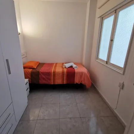 Next To The Beach - Wifi - 3 - 4 Beds